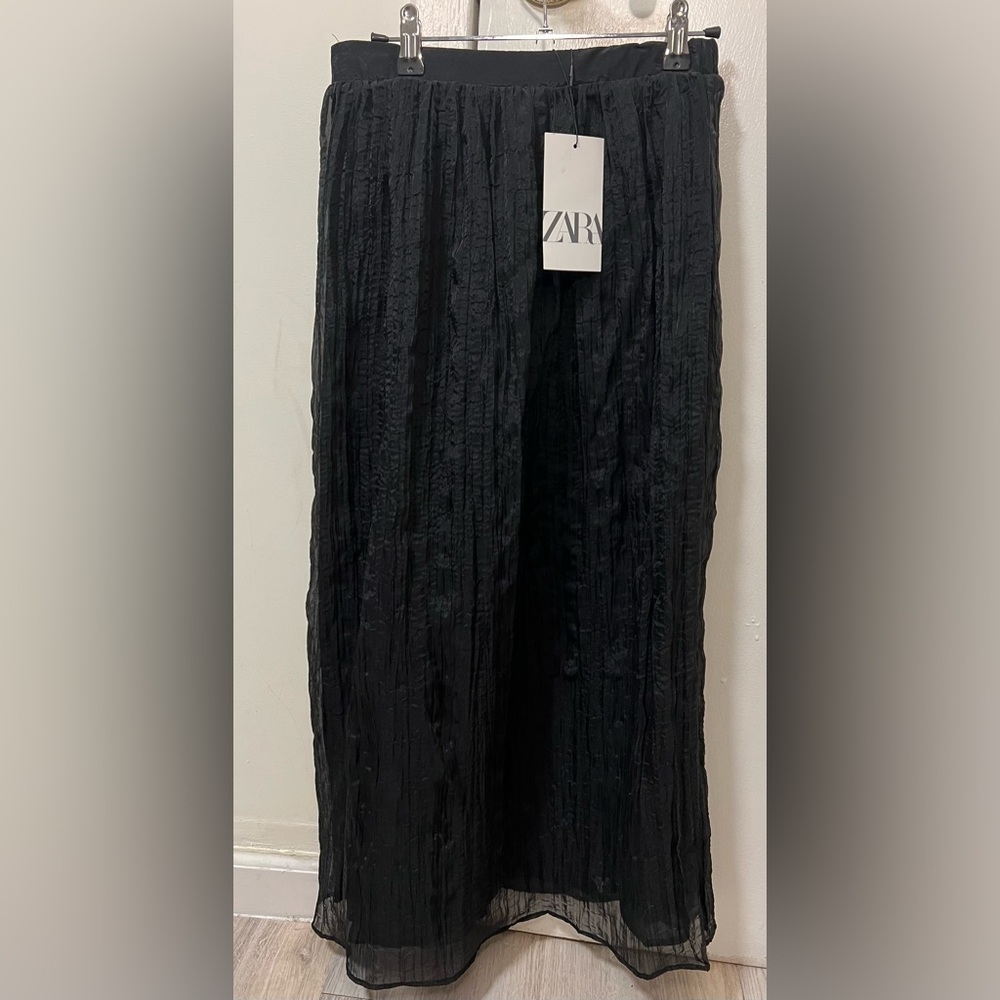 Zara black crinkle skirt